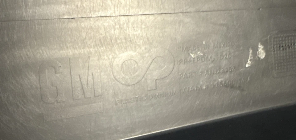 Cubierta de enganche de remolque escalade GMC Yukon Chevy Suburban 2015-2020 OEM ANJ23158 Foto 3 de 4