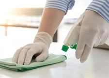 Comfitwear Disposable Latex Gloves, Powder Free Size Large, 200 Gloves, 2 Boxes