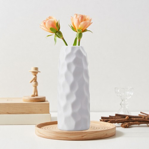 20cm Tall White Ceramic Flower Vase | Modern Elegant Home Decor Ornament - Picture 7 of 66
