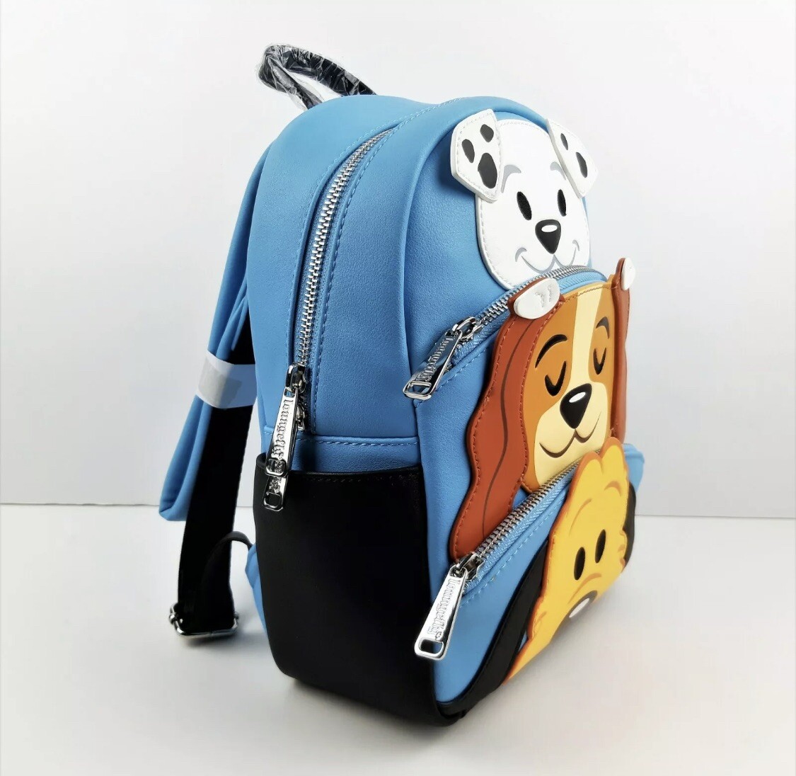 HP??Disney Dogs Backpack and trifold wallet Amazon.com: Loungefly Disney Dogs Wallet Zip Around Clutch  main image 4