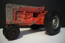 Hubley Jr. Kiddie Toy 7"L x 4.25"W x 3.75"H Diecast Tractor Made In USA