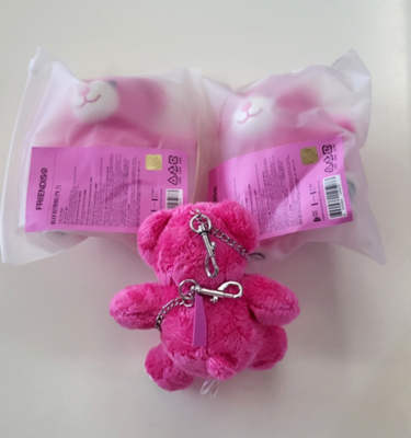 BTS V FRI(END)S フレンズ　ベアキーリング BTS V Fri(end)s Bear Keyring – MrsMunKorea Shop