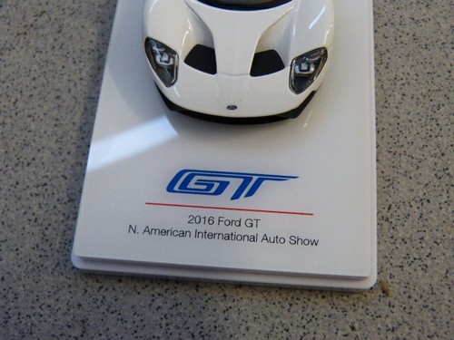 2016 Ford GT Gelé Blanc Course Mode Américain Auto Show Tsm Modèle 1:43 - Picture 4 of 5