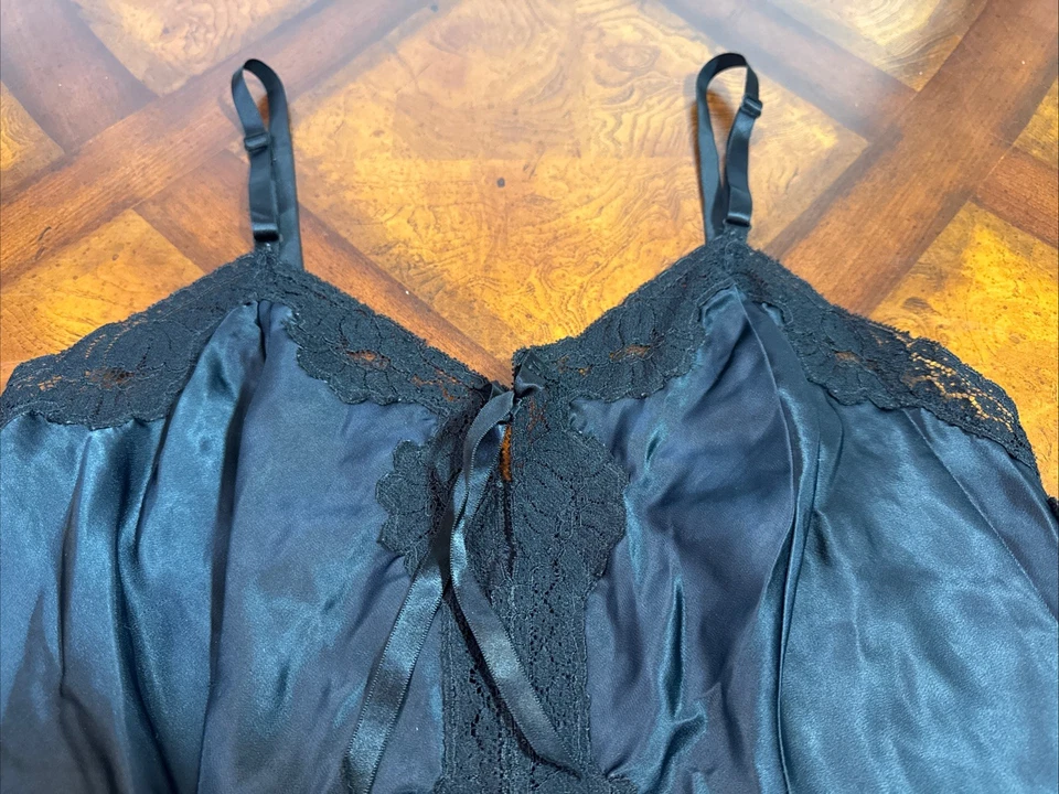 Винтажный плиссированный черный топ Wonder Maid с галстуком и кружевом - Изображение 3 из 4