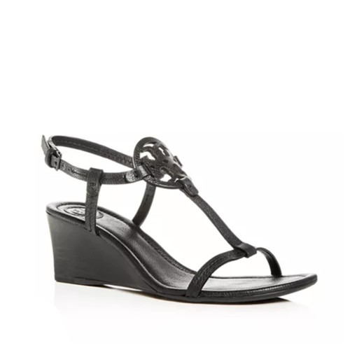 Tory Burch Miller T-Riemen Logo Sandale 2,5" Keilabsatz schwarz Größe 7
