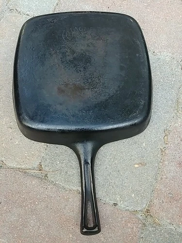 Wagner Ware Sidney -0- Cast Iron 9.5" Square Skillet #1218 C Good Condition