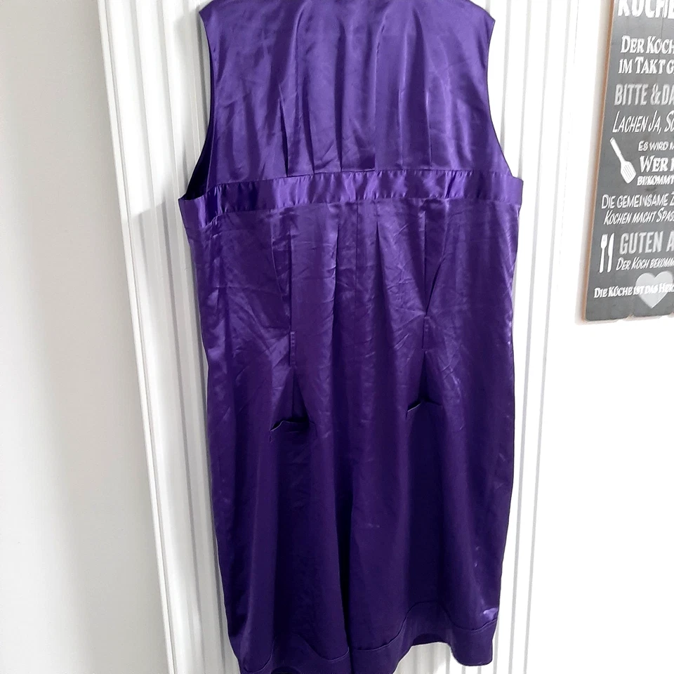 Clubwear Kurzer Lila glänzender Jumpsuit / Overall Gr. 48 (fast wie Satin) - Bild 4 von 4