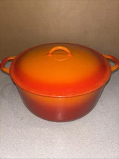 1960’s DESCOWARE Flame Enamel Dutch Oven Cast Iron Pot Belgium 2 F FE 12 L