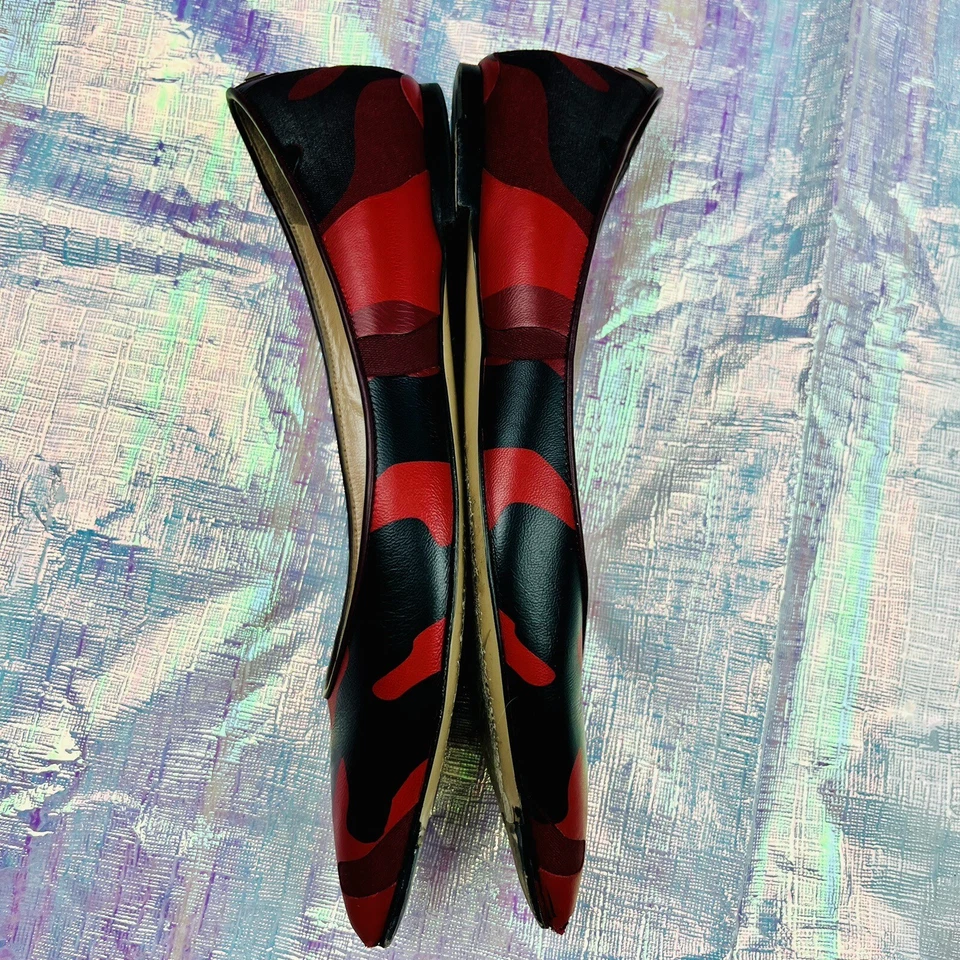 Valentino Garavani Cuero Rojo Abstracto Rockstud Plano - EU 37.5 - US 7 - Zapatos Foto 4 de 4