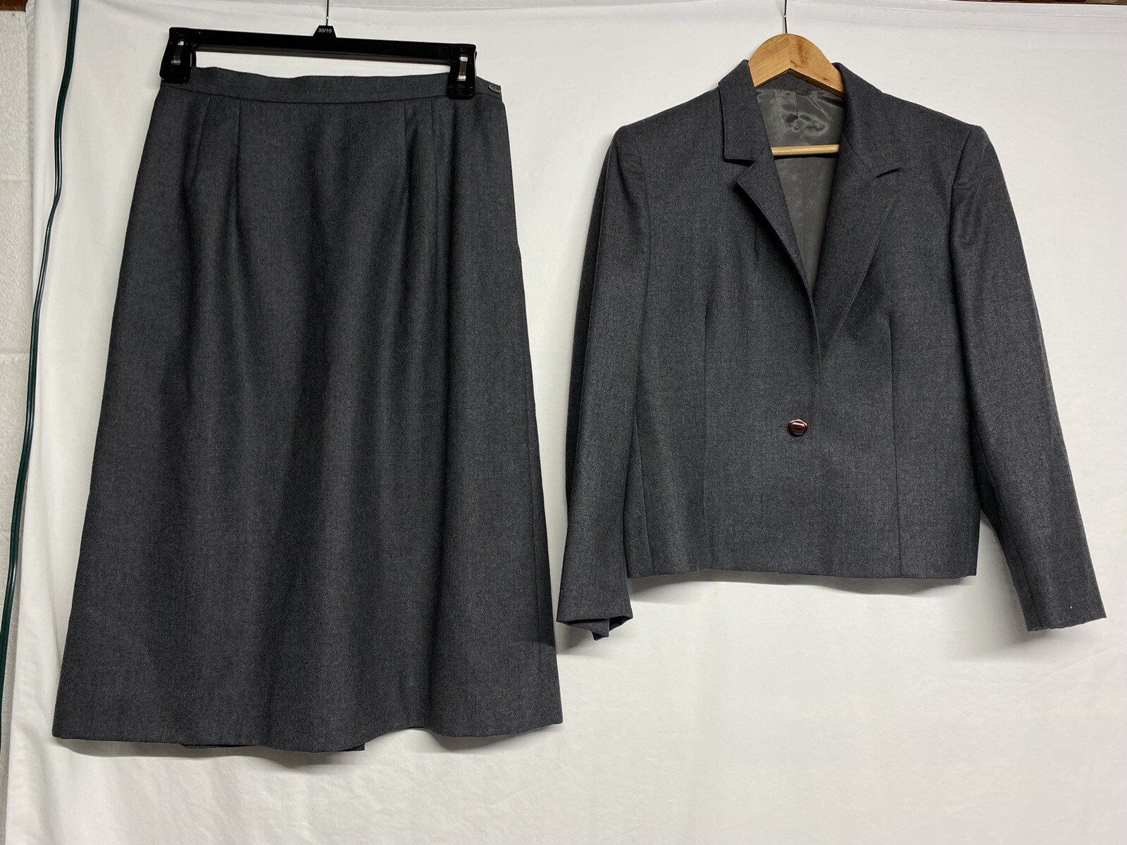 David Brooks Women's Skirt Suit Size 14 Pure 100%… - image 1