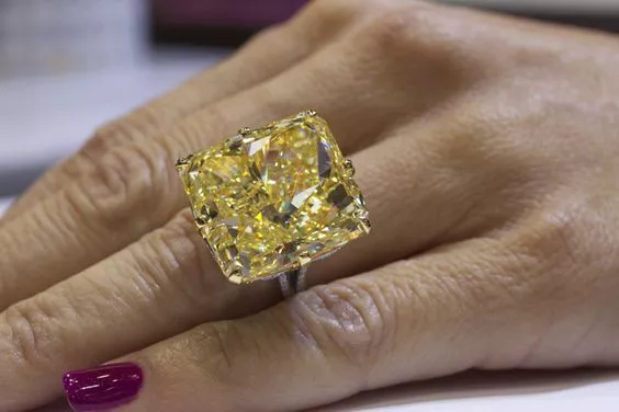 40 carats diamond price deals