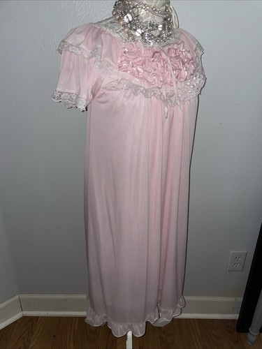 Sissy Pink Gown TONS of RUFFLES Lingerie Frilly Nightgown Bow Womans Vintage - Picture 10 of 19