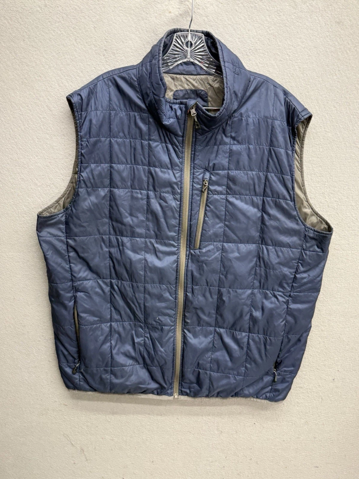 Simms Fall Run Insulated Puffer Vest Men XL Blue Full Zip Primaloft Fishing Hike
Opens in a new wind
