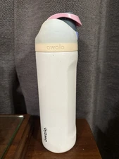 ✨￼24 oz Owala Water Bottle – White w/ Multicolor Top - Pre Owned