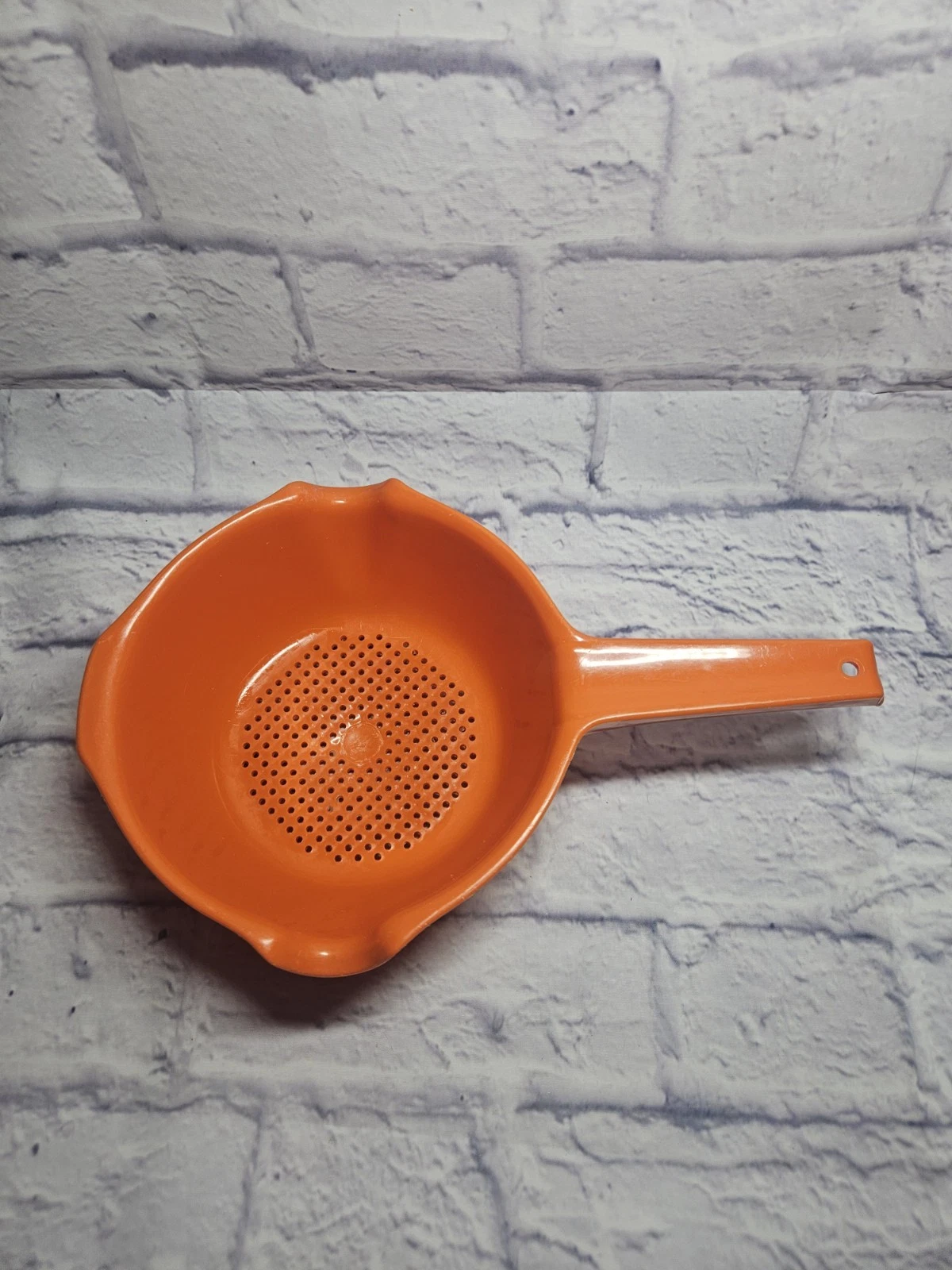 Vintage Rubbermaid 2-Spout Colander Strainer - #2930, Plastic, ORANGE, 1980s