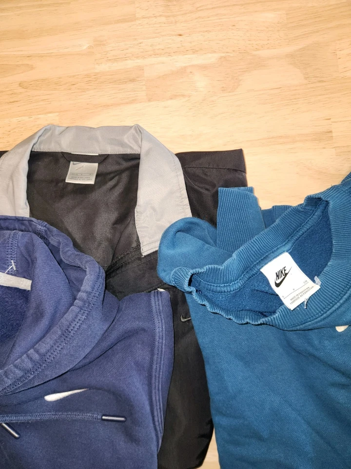 Lot of 8 Nike Hoodie & Sweater Various Sizes & Conditions Embroidered Logos Mens - Image 4 of 4