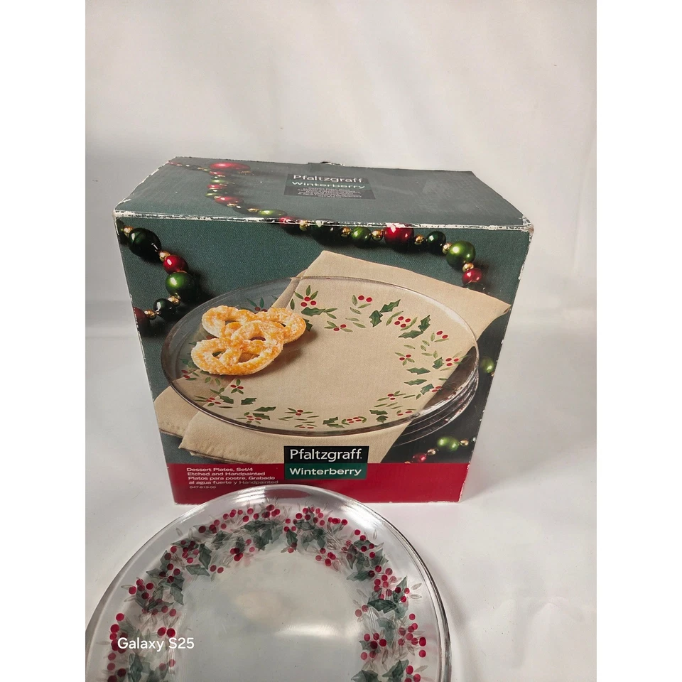 Pfaltzgraff Winterberry Dessert Plates Set of 4 Hand Painted Christmas - Image 3 of 4
