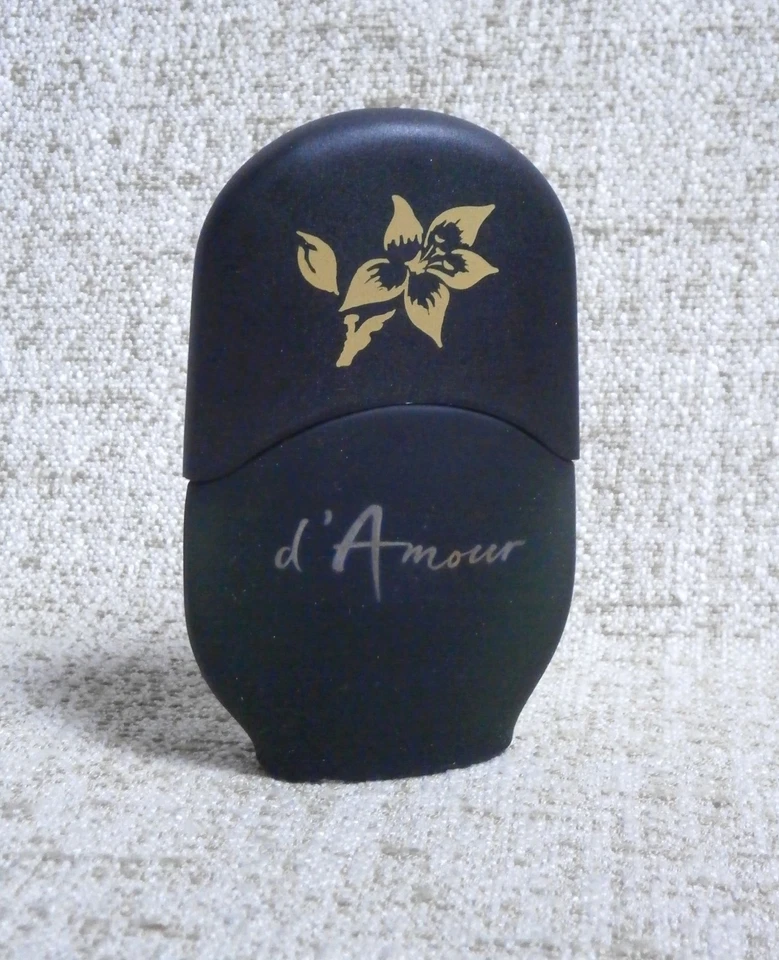 Le jardín d'Amour Nuevo en Caja EDT MAX FACTOR 60 ml (2 fl oz) Spray Hecho en Inglaterra De Colección Foto 2 de 4