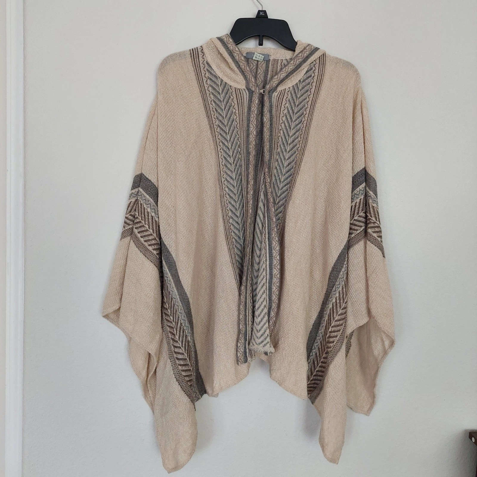 MFH Knits Baby Alpaca Hooded Poncho Cape Beige Aztec Geometric Neutral Os