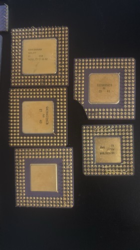 Lot de ferraille transformateurs céramique dorée et copeaux IC ferraille - Photo 4/8