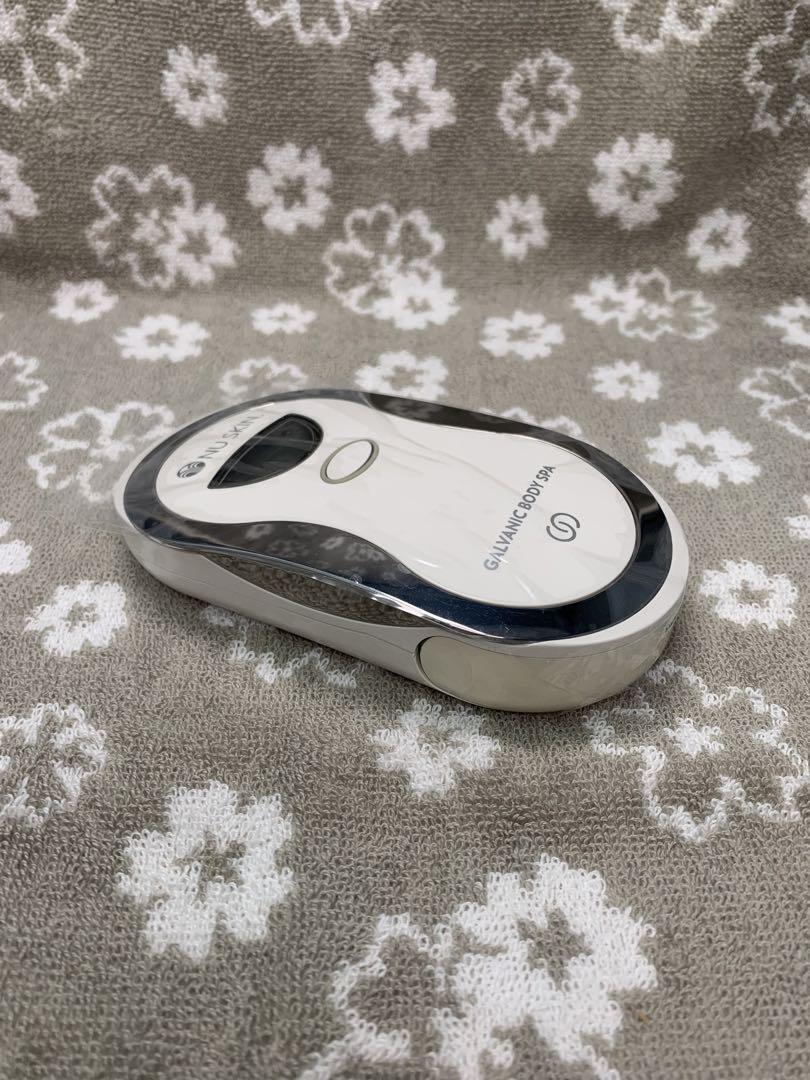 NU SKIN NUSKIN genLOC®︎ galvanic body spa LE w/ Pouch NU SKIN NUSKIN genLOC®︎ galvanic body spa LE w/ Pouch