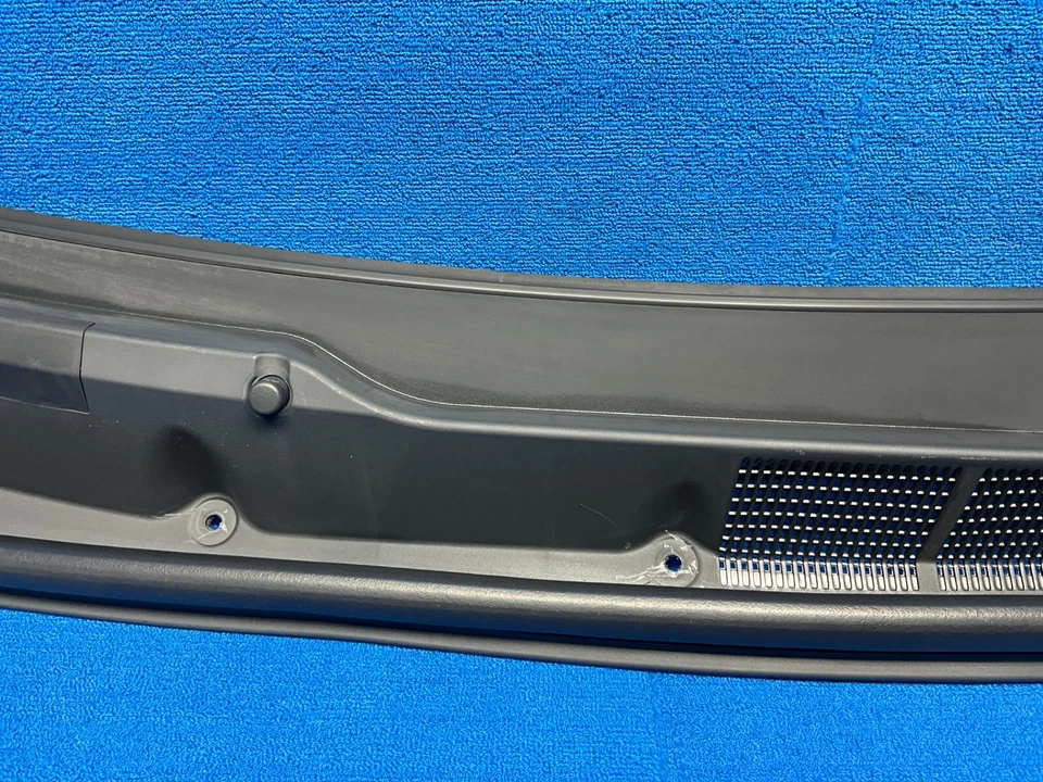 Chevrolet Trax 2017-2021 parabrisas cubierta panel ventilación rejilla cubierta y boquilla OEM Foto 3 de 4