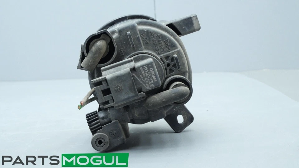 2009-12 Audi A5 Quattro Front Left Driver Side Fog Light Lamp 8T0-941-699-M OEM - Image 3 of 4