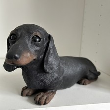 ￼ large Sandicast Dachshund 161 Made In The USA Signed Sandra Brue