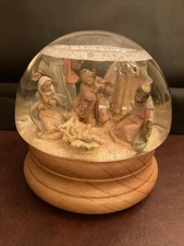 Vintage Fontanini Nativity Music Box Snow Globe Figures Dome Roman Inc Glitter