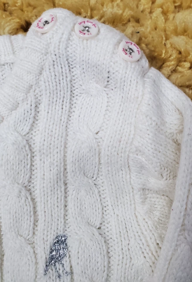 Suéter tejido con cable para niña talla 4 parche codos botones hombros  Foto 3 de 4