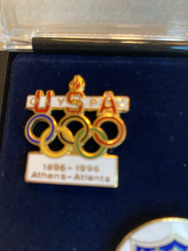 LOTE DE 10 PRENDEDORES OLÍMPICOS - 1980 1984 1988 1992 1996 Cocoa Cola Béisbol Fútbol Foto 2 de 4