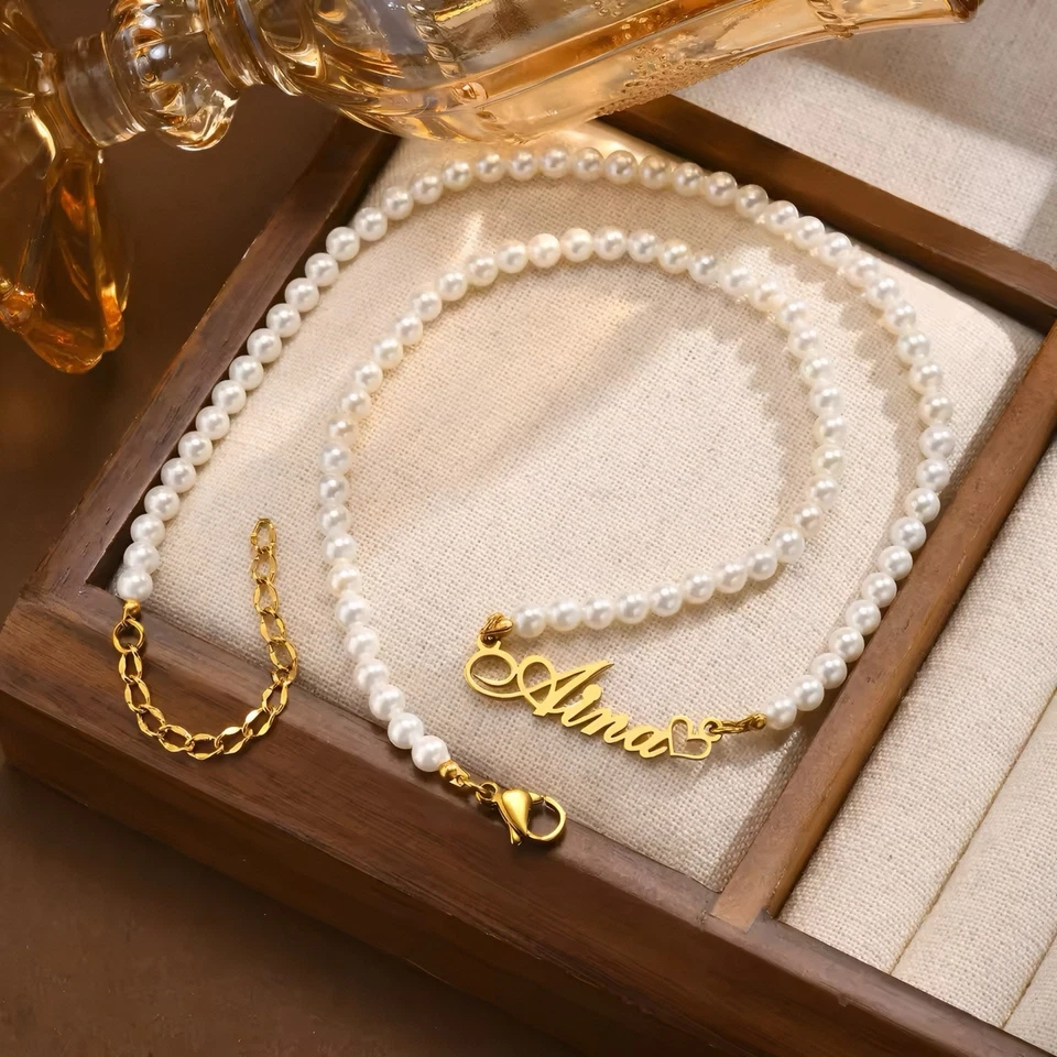 Perlen Namenskette – personalisierte Kette mit Name, vergoldeter Schriftzug - Bild 2 von 4