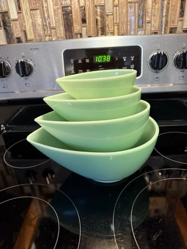 Fire King Jadeite Teardrop Nesting Bowls - Full set of 4