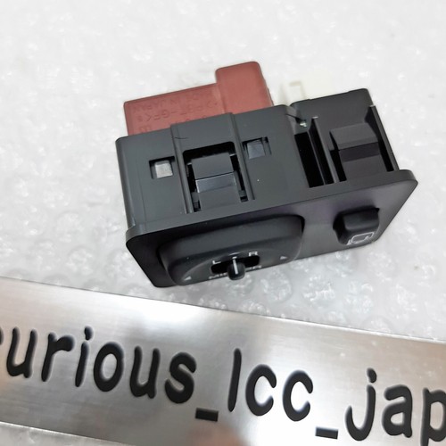 OEM Toyota Land Cruiser Lexus LX470 Outer Mirror Adjusting Switch 8487060080 - Picture 5 of 16