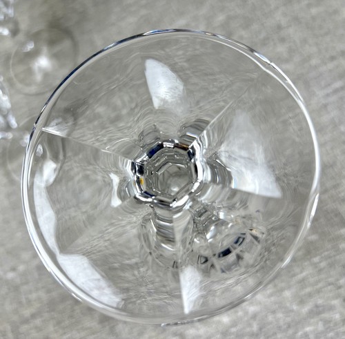 One Mikasa Uptown Crystal Stemmed Iced Tea Glass / Goblet Vertical Swirl Cuts - Picture 5 of 5