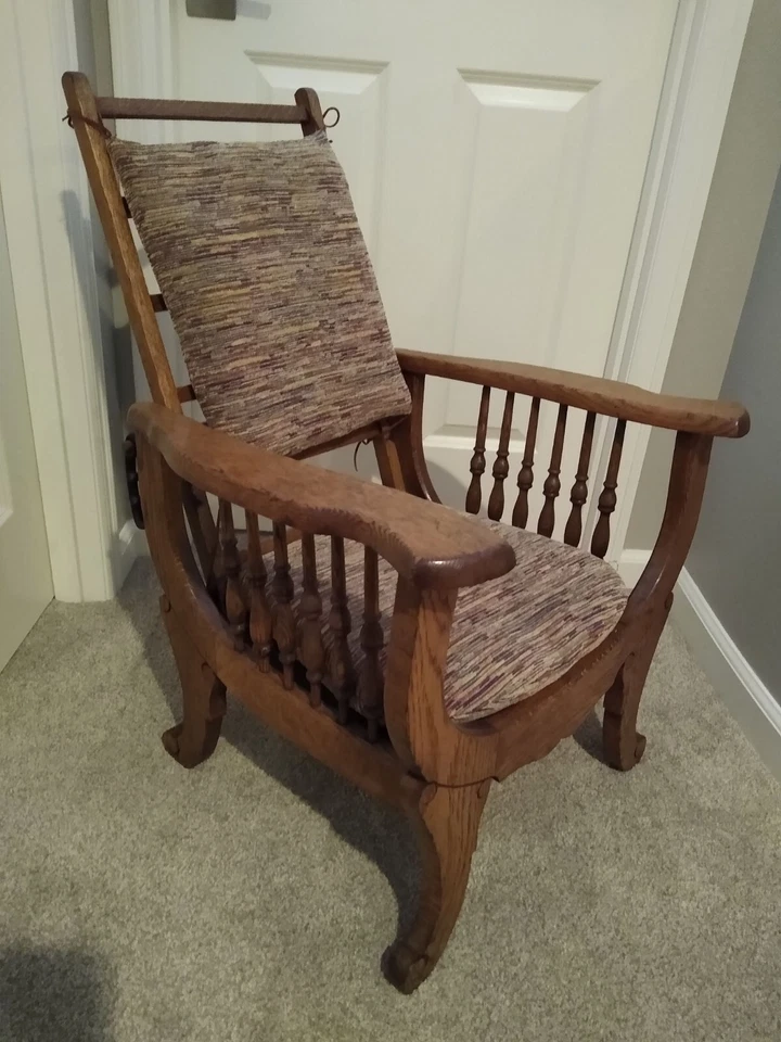 Oak Child Morris Chair - Image 2 of 4
