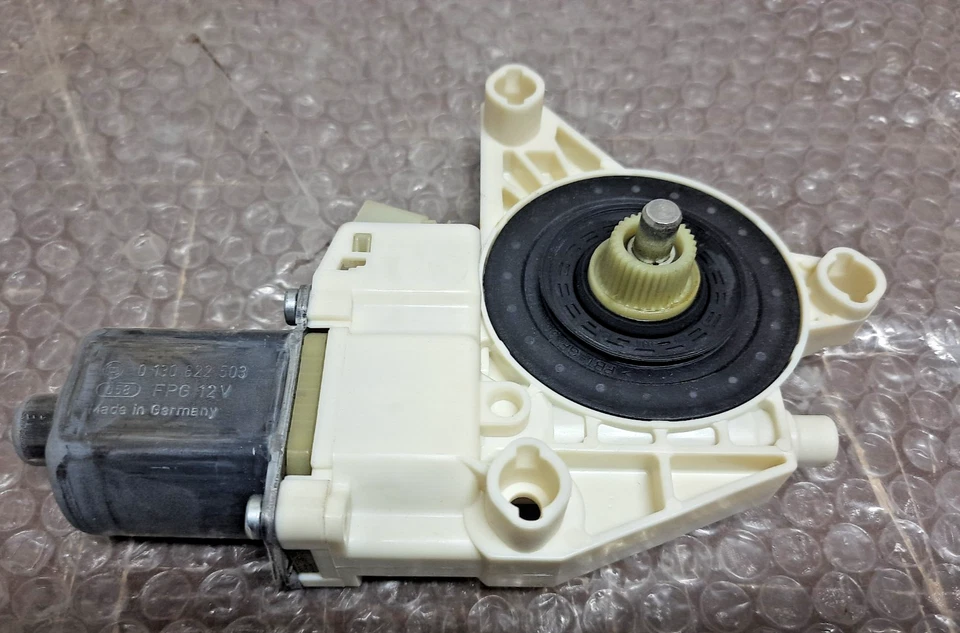 Motor regulador ventana delantera izquierda original mercedes-benz c300 a2048200142 Foto 2 de 4