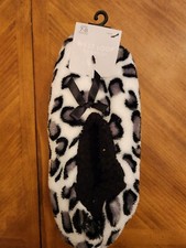 West Loop Women's Leopard Print Fuzzy Slipper Socks size 7-8