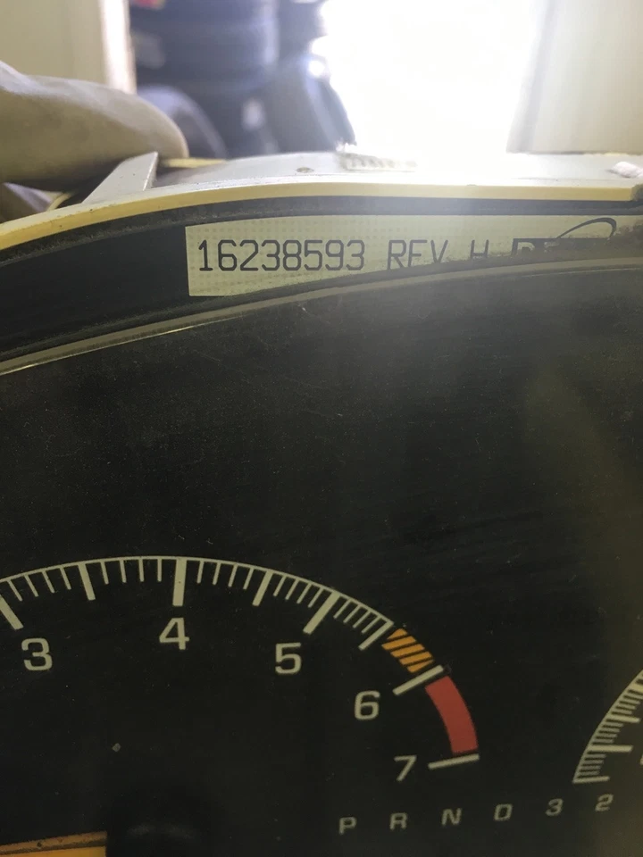 Pontiac Grand Prix 1998 velocímetro OEM 16238593 Foto 3 de 4