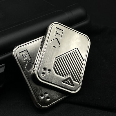 Poker Fidget Slider Aus Metall – Handgedrehtes Anti-Stress-Spielzeug Für Büro & Erwachsene | In Silber