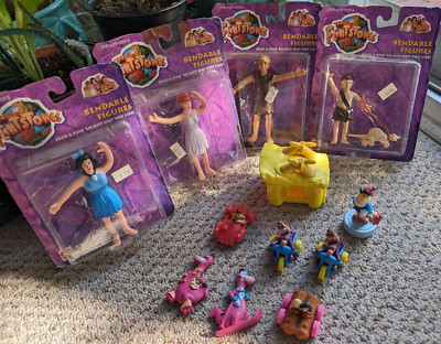 Lot of 90's Vintage Flintstones Collectables Action Figure and Amblin Toys Dino 
