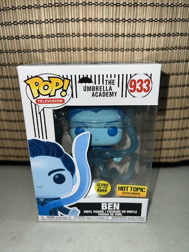 Funko Pop! The Umbrella Academy Ben #933 (GITD) Hot Topic Vinyl Figure