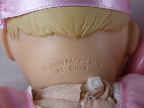 Jakks Pacific Sweet Baby 14" Baby Doll Blonde Blue Eyes in infant seat carier - Picture 6 of 11