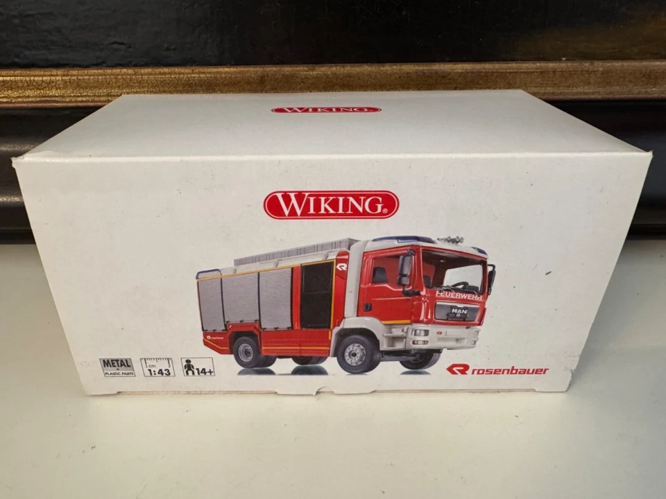 Viking WIK043199 MAN TGM Rosenbauer AT Feuerwehr Fire 1:43 - Image 2 of 4