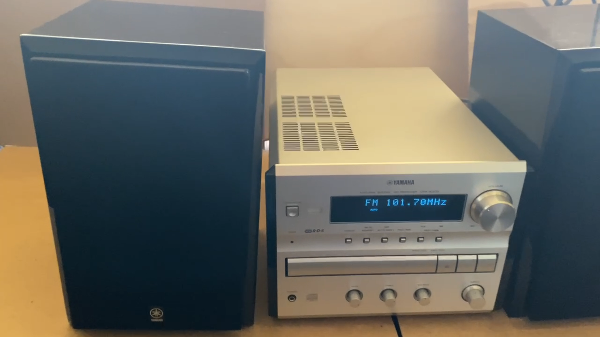Yamaha CRX-E300 HIFI Stereo System Fully Functional Without