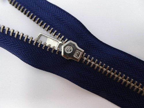 M5R 5mm Blue Separating Zipper with Antique Nickel Metal Teeth 25" -- 1 zipper - Picture 2 of 3