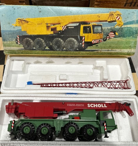 Conrad 2079 Liebherr LTM1060 Mobile Truck Crane 1/50 Scale. New In Box! - Picture 2 of 14