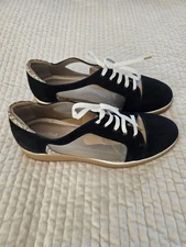 Beautifeel Ladies Lace Up Suede and Lace Mesh Sneaker Size 8.5 EU 39