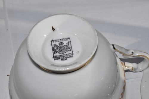 4 Sets of Paragon Autumn Glory Tea Cups Saucers and Side Plates - England Bone - Picture 9 of 15