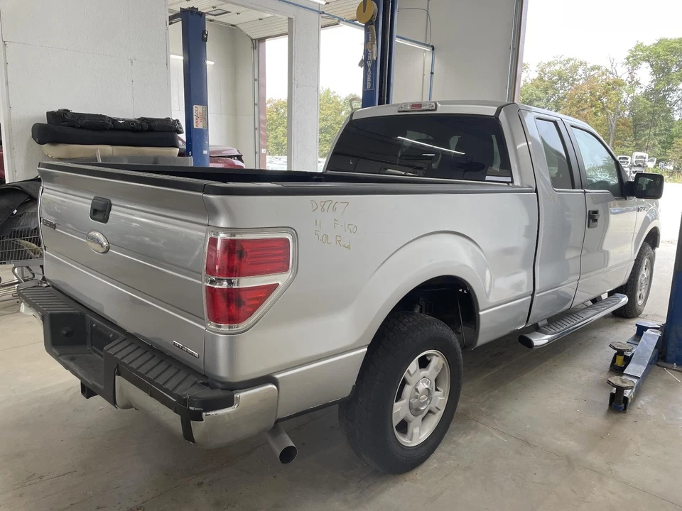 Used Driving Light fits: 2011 Ford F150 PICKUP Fog-Driving bumper mounted Grade - Image 4 of 4